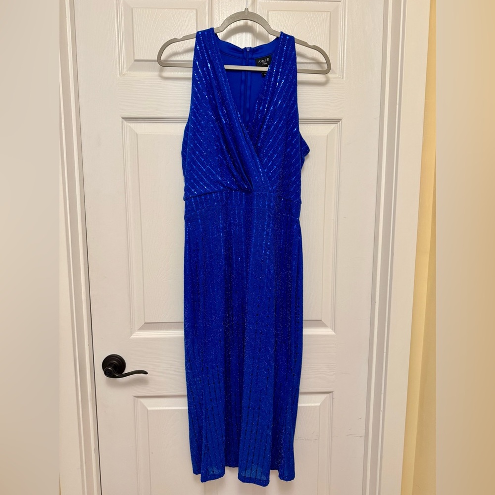 Alexa B Nites Blue Sleeveless Evening dress Size 14
